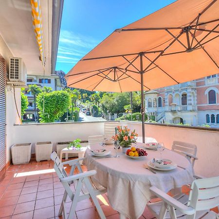 Appartamento Gaya Stresa Center - Happy Rentals 外观 照片